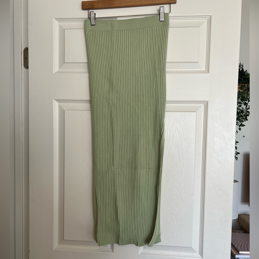 Princess Polly Maxi Skirt with slit Ribbed Stretchy Size S/M